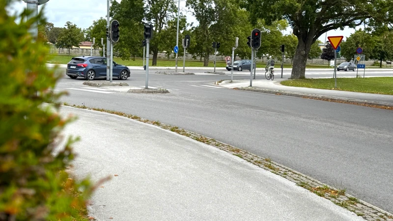 korsningen Peder Hardings väg - Solbergagatan, trafiksignal